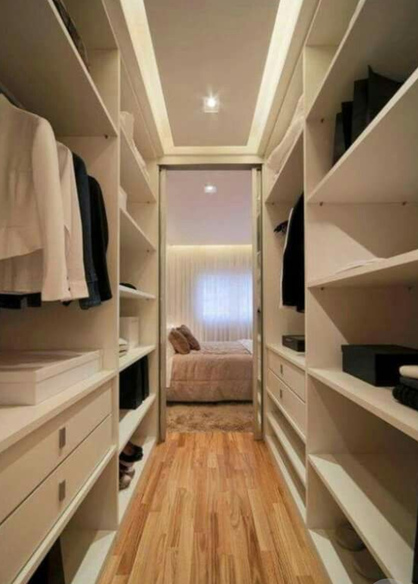 П-образная гардеробная комната в спальню Гуково